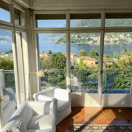 And Hills View Apartman Como