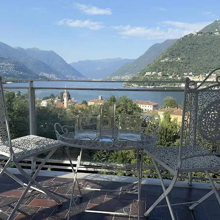 And Hills View Apartman *