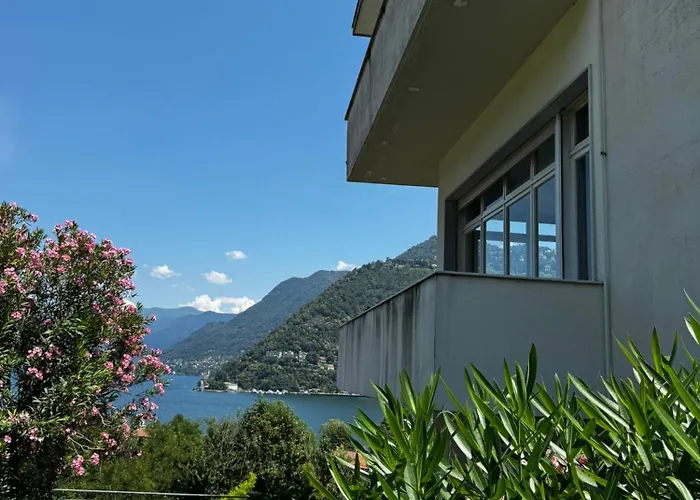 公寓 And Hills View